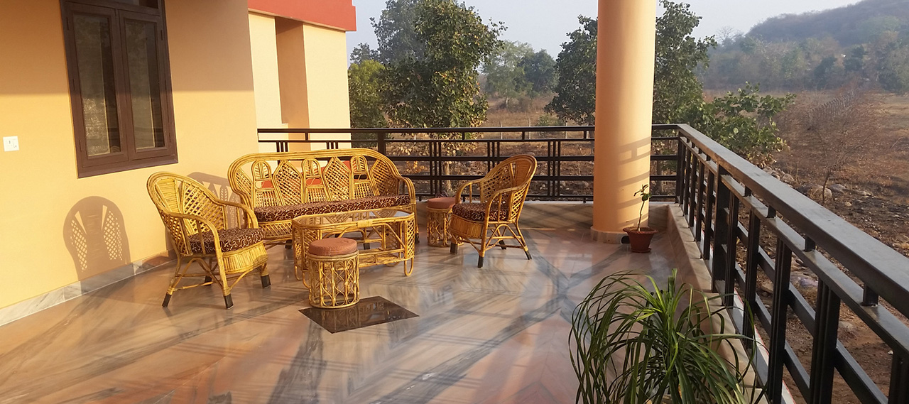 guest patio lounge4 - Himalayan Institute