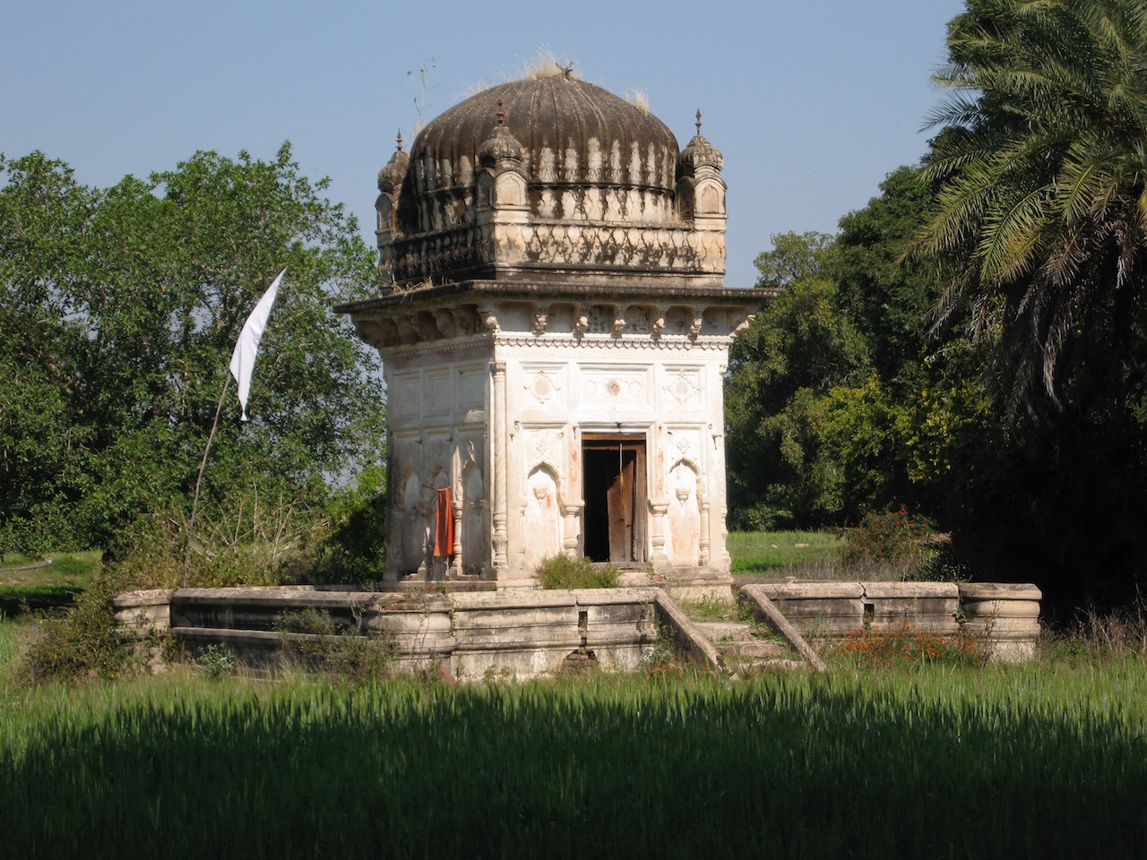 Shiva Temple near campus - Himalayan Institute