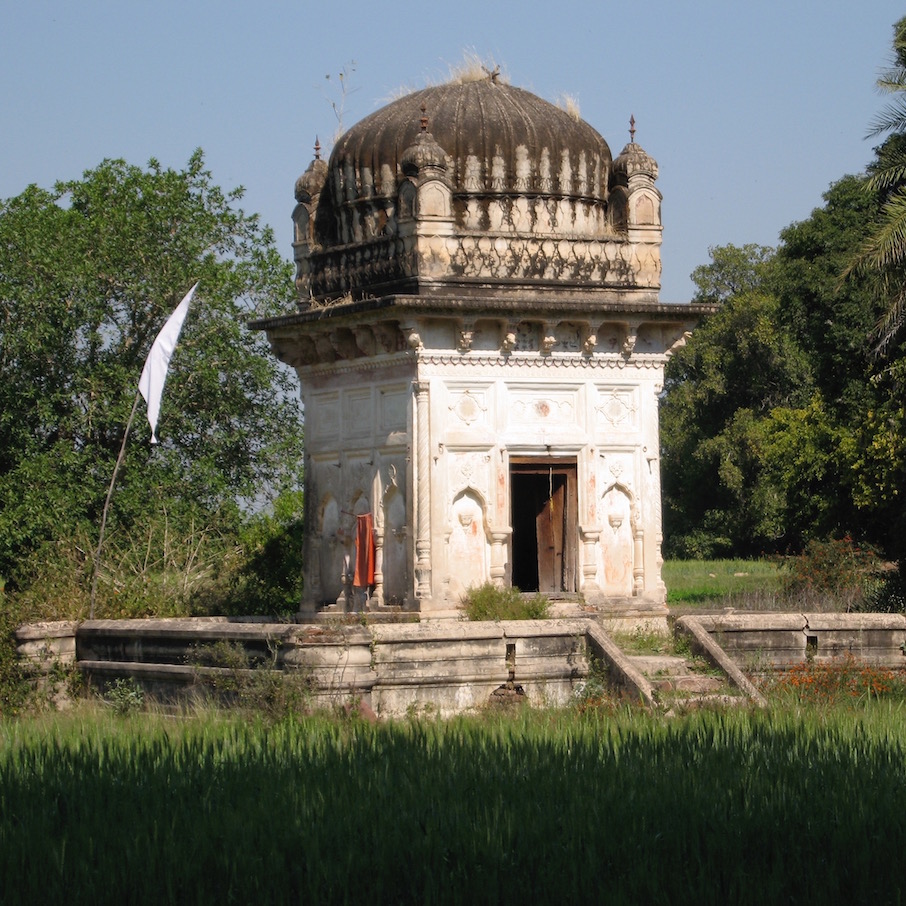 Shiva Temple near the Khajuraho campus 1 - Himalayan Institute