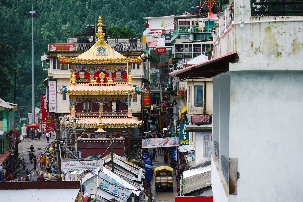 se himachal Views surrounding Dharamshala 1 - Himalayan Institute