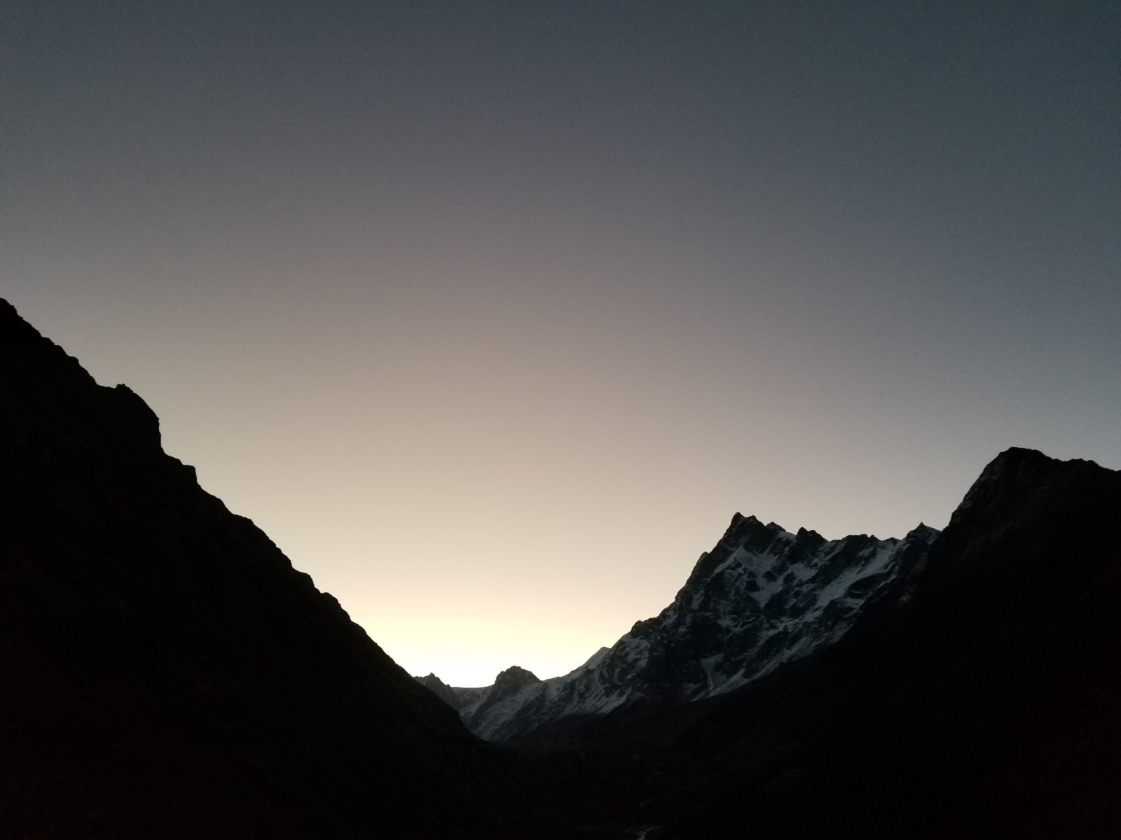 A morning glimpse of Swargarohini peak - Himalayan Institute