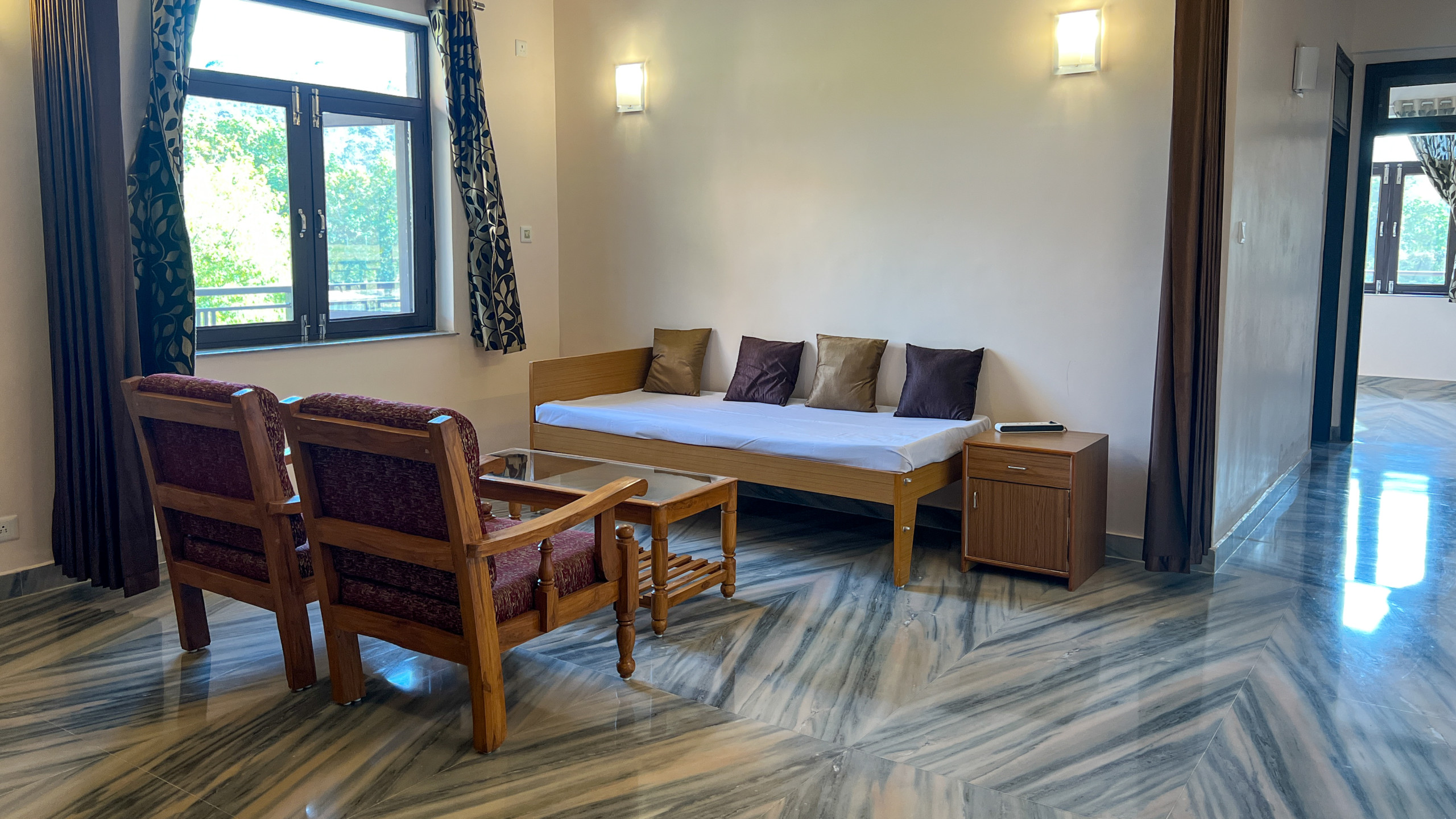 KSI 2023 community lounge 2 scaled - Himalayan Institute