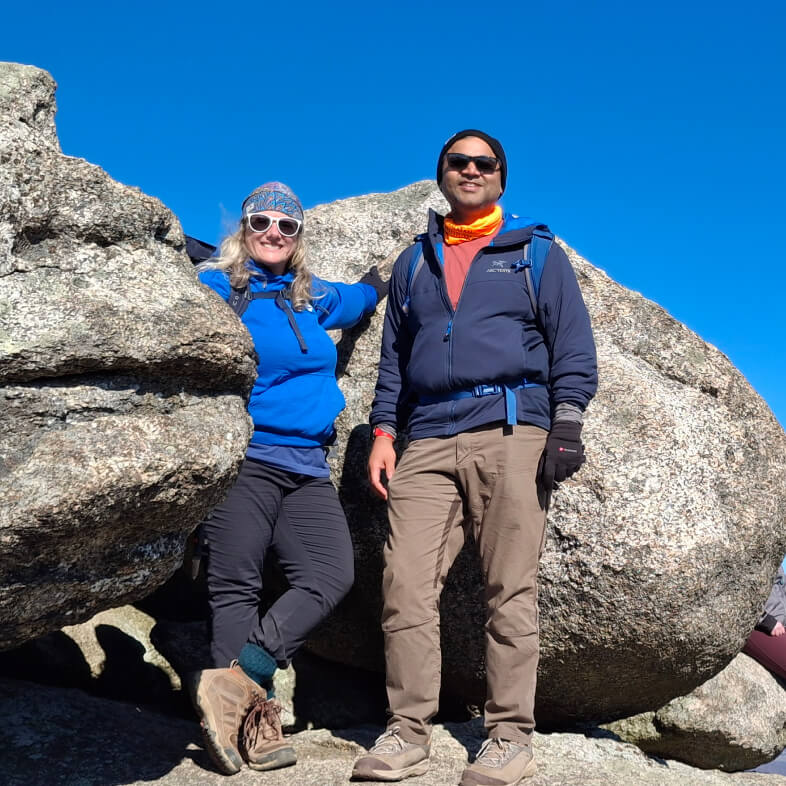 shenandoah-rock-pose